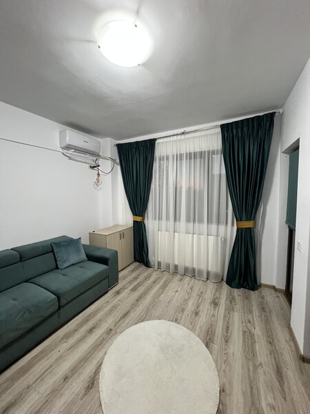 Berceni, Bulevardul Metalurgiei 468-472,